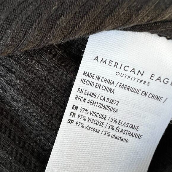 American Eagle Soft & Sexy women’s T-shirt size XL black white floral print - Picture 4 of 7